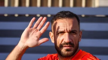 مقارنة فنية مثيرة.. لماذا يرى طارق السيد نفسه الأفضل أمام علي معلول؟